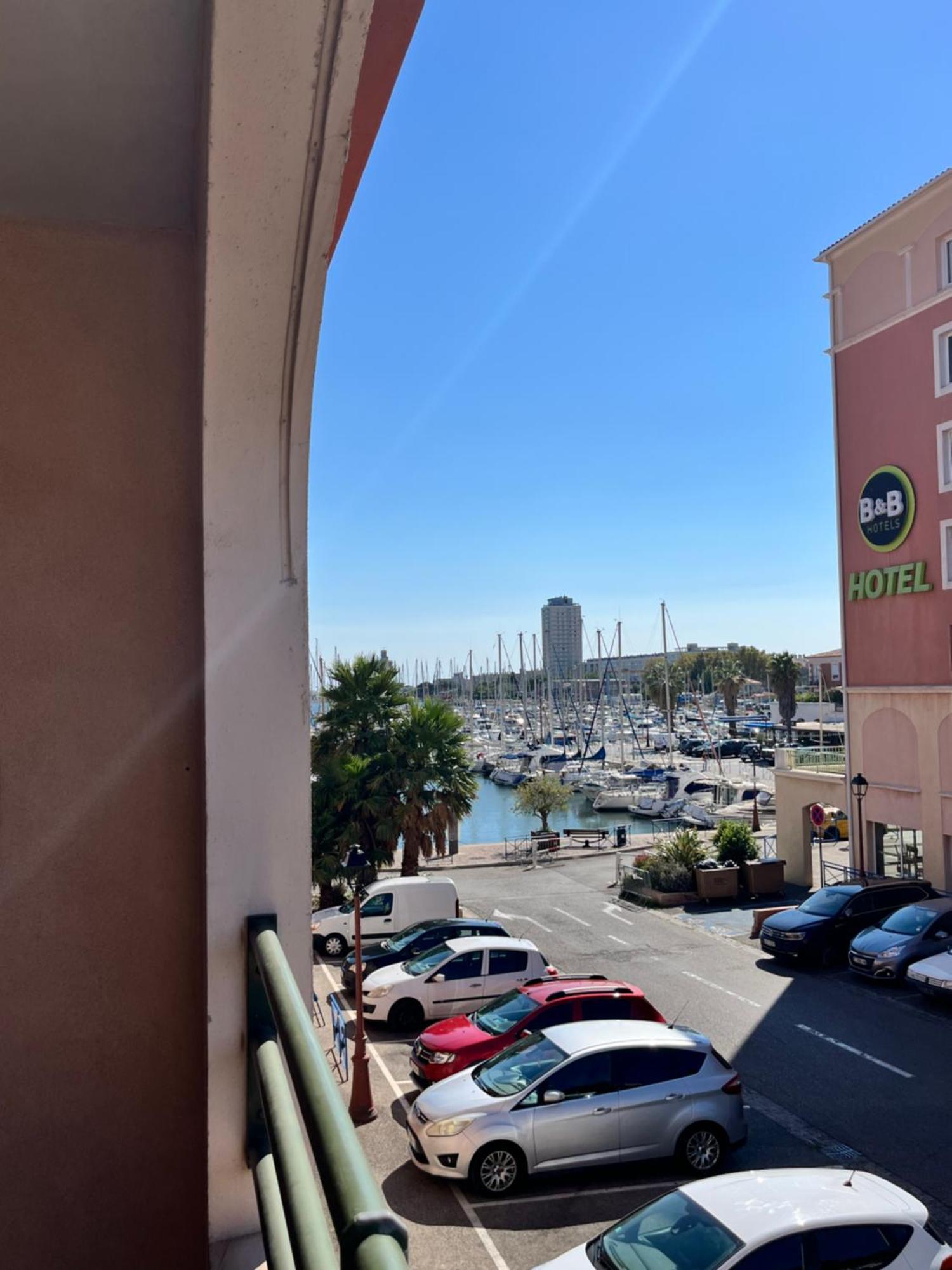 Appartement Les Terrasses Du Port Port-de-Bouc Exterior foto